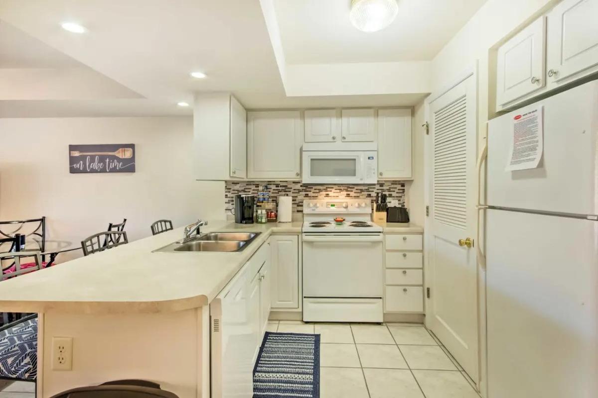 Waterfront Condo With Boat Slip! Lake Ozark Luaran gambar